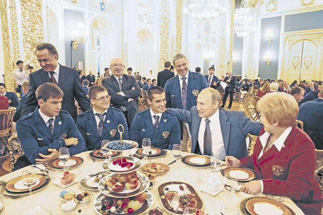 Удачи вам, ребята! Возвращайтесь домой с победой!