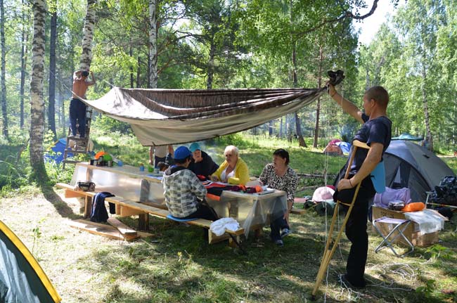 Благоустройство лагеря в надёжных руках