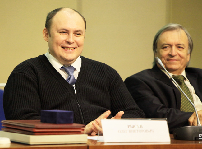 Первый заместитель председателя ВОИ О.В. Рысев и председатель ЦКРК ВОИ Г.В. Букин