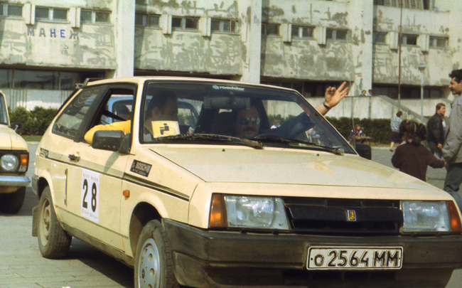 1992 год. Водитель Анатолий Кукин и штурман Александр Ломакин