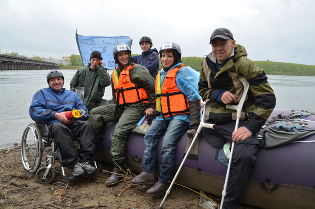 Звезда Крылова Городские соревнования по водному туризму. Крайний слева Сергей Крылов